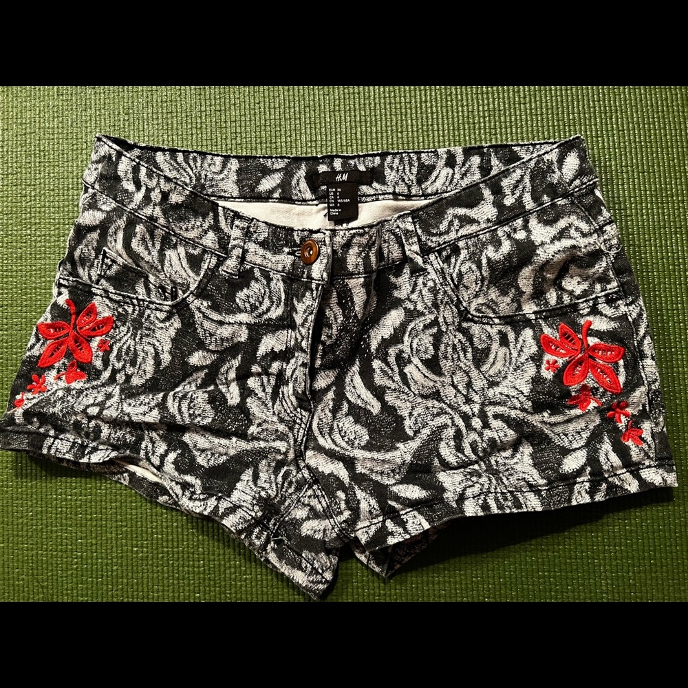 Cute shorts worn one time